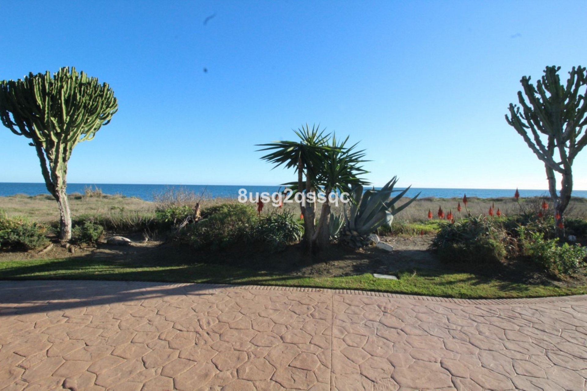 Resale - Apartment - Penthouse Duplex - Estepona - Costalita