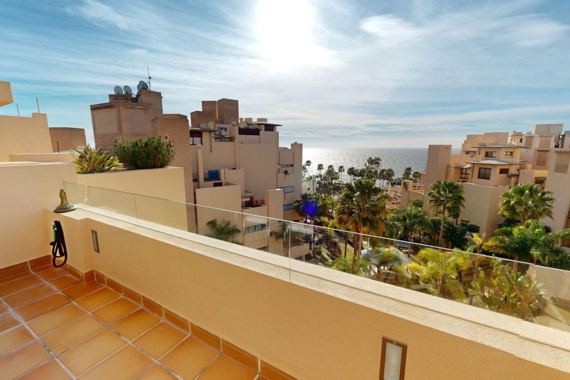 Resale - Apartment - Penthouse Duplex - Estepona - Estepona Centro