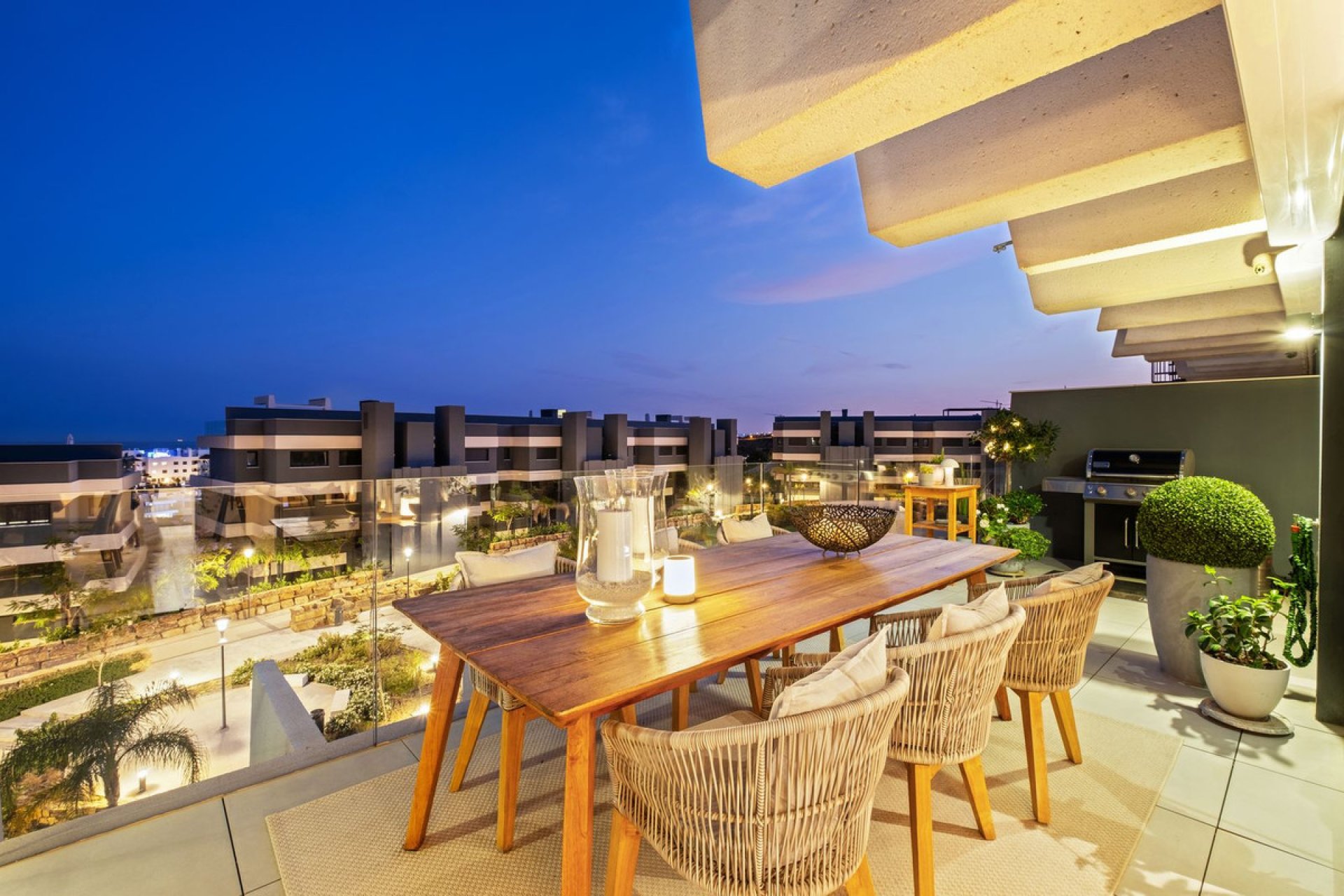 Resale - Apartment - Penthouse Duplex - Estepona - Estepona Centro