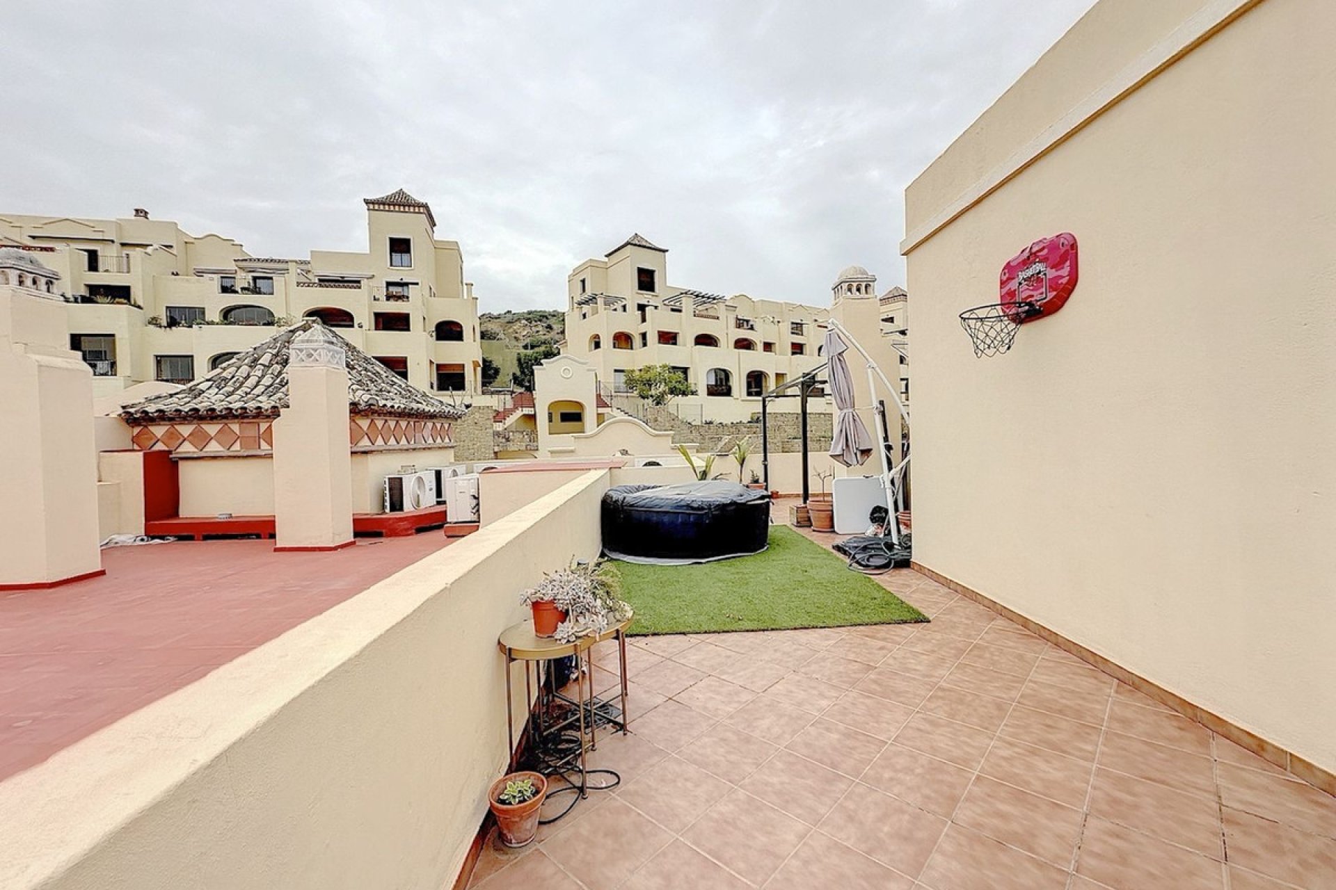 Resale - Apartment - Penthouse Duplex - Estepona - Estepona Centro