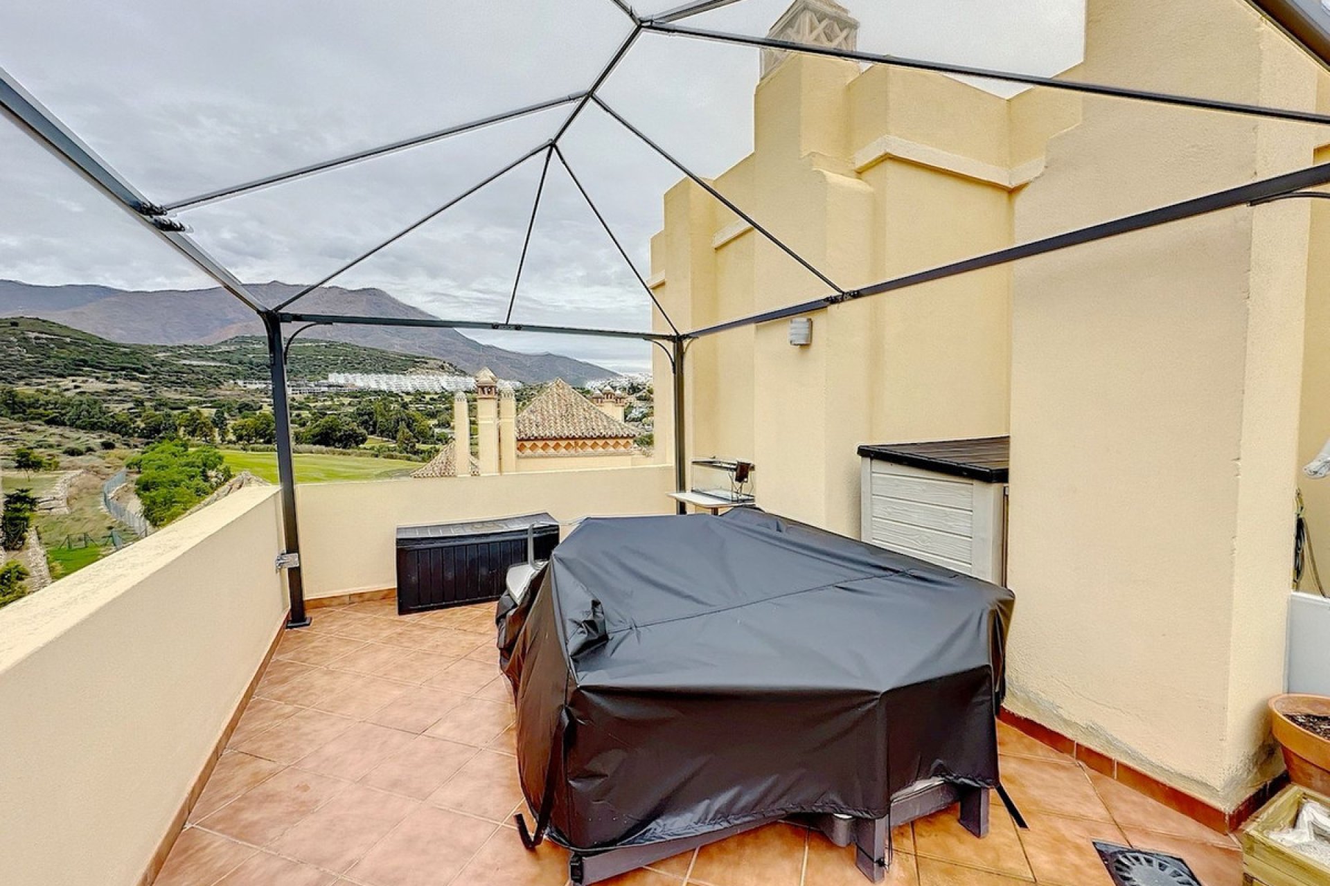 Resale - Apartment - Penthouse Duplex - Estepona - Estepona Centro