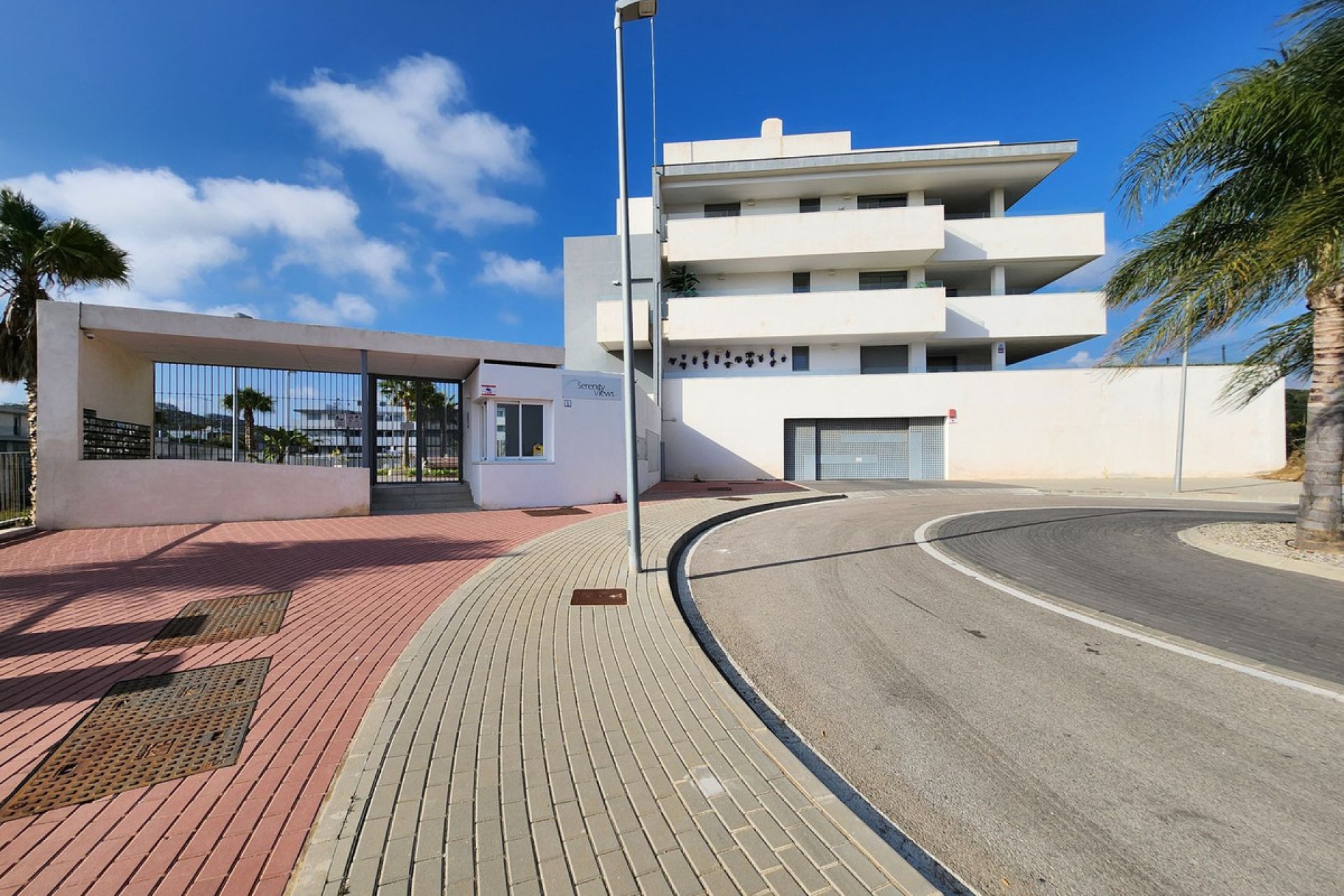 Resale - Apartment - Penthouse Duplex - Estepona - Estepona Centro