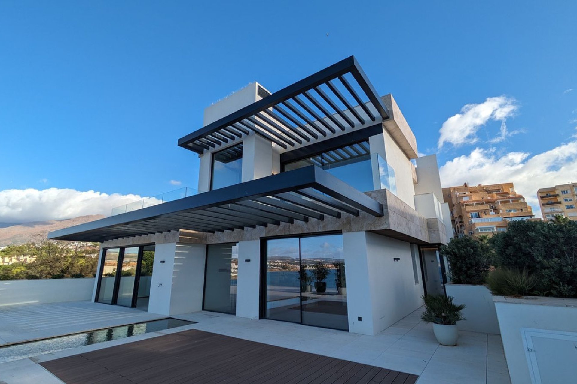 Resale - Apartment - Penthouse Duplex - Estepona - Estepona Centro