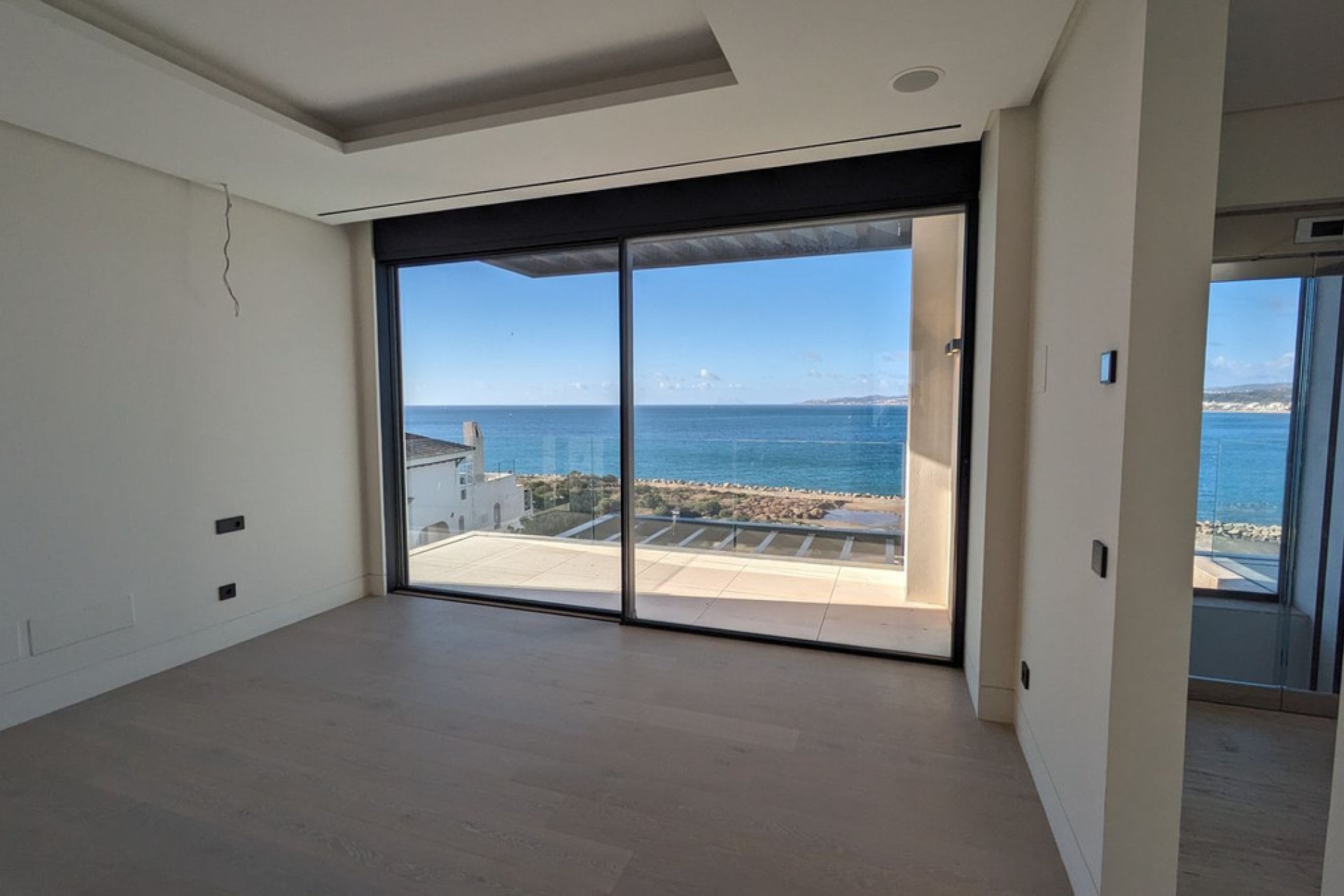 Resale - Apartment - Penthouse Duplex - Estepona - Estepona Centro