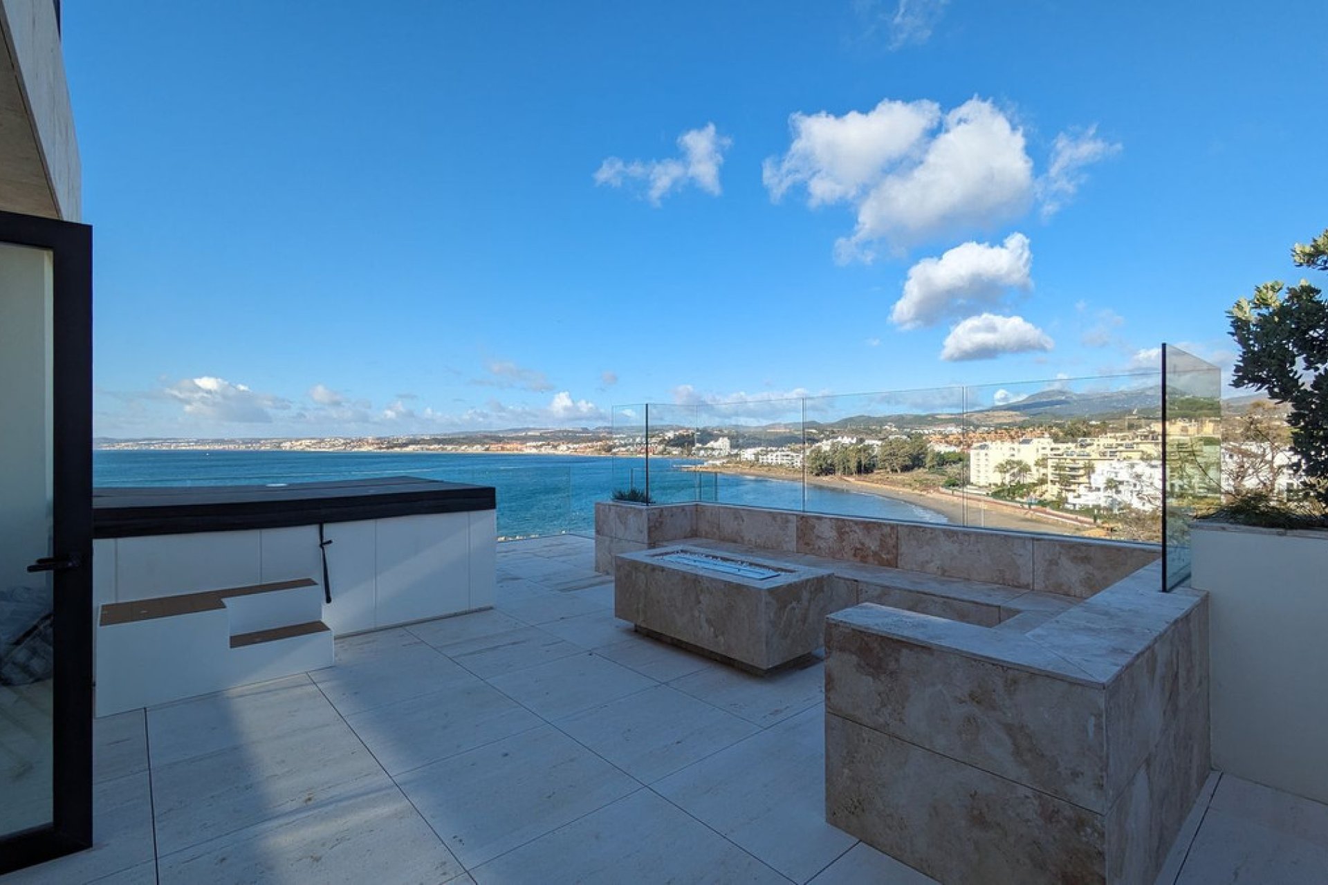 Resale - Apartment - Penthouse Duplex - Estepona - Estepona Centro