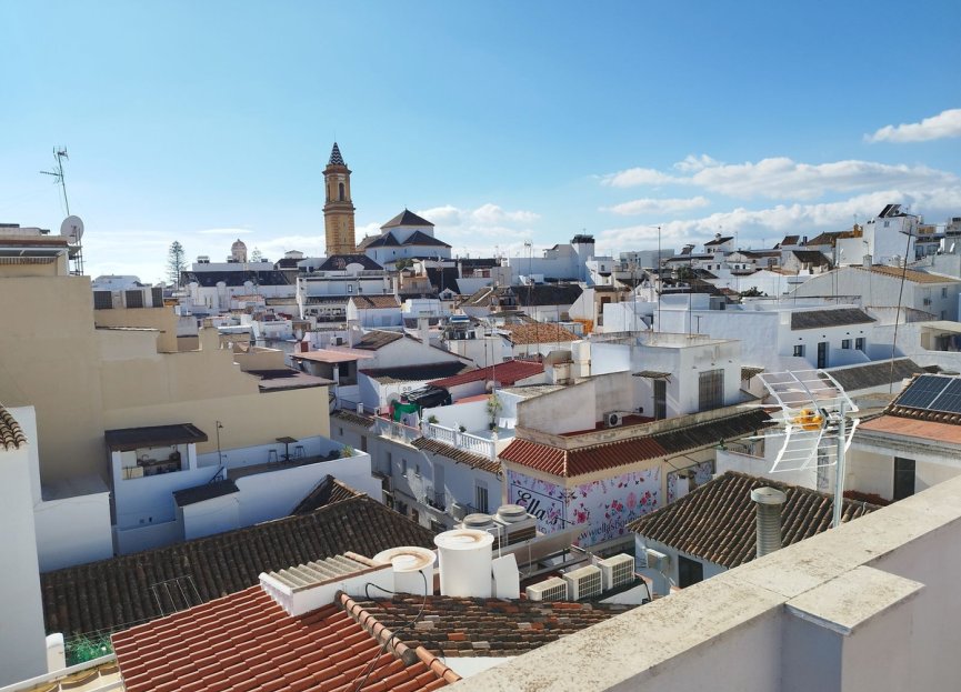 Resale - Apartment - Penthouse Duplex - Estepona - Estepona Centro