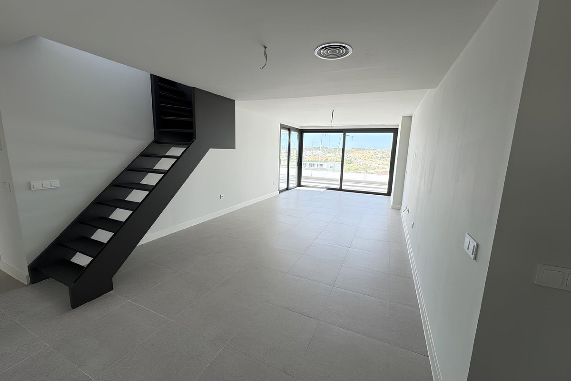 Resale - Apartment - Penthouse Duplex - Estepona - Estepona Centro