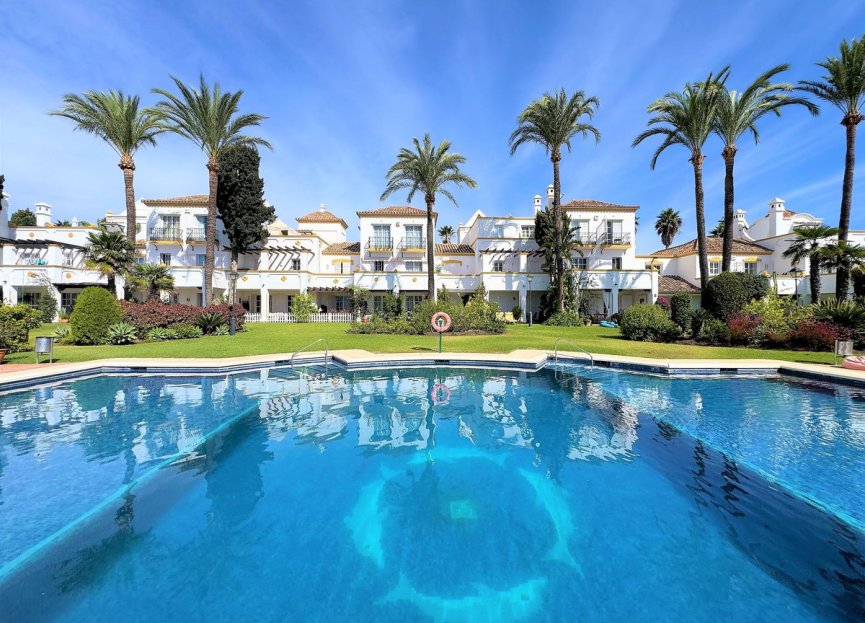 Resale - Apartment - Penthouse Duplex - Estepona - Estepona Centro