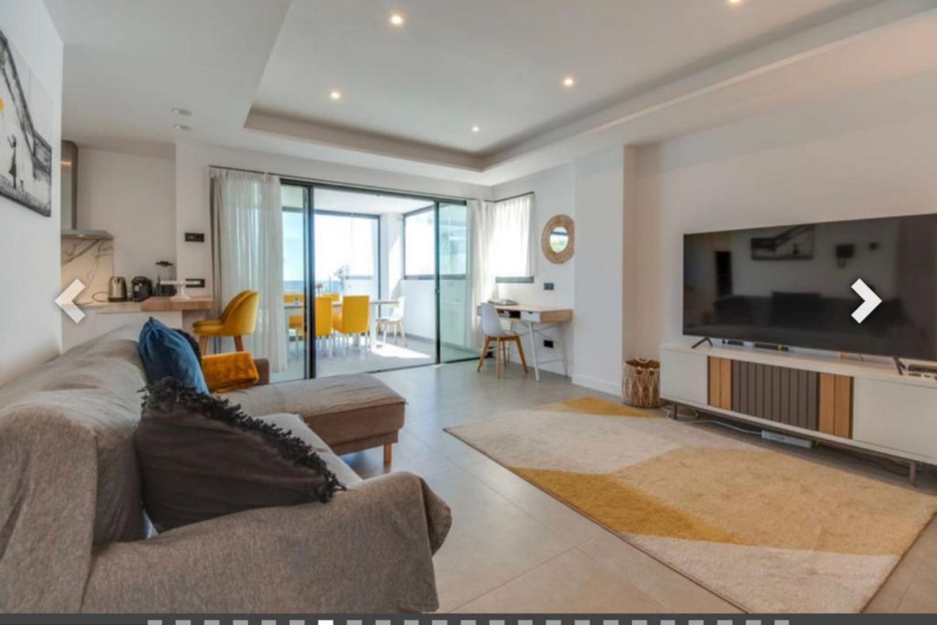 Resale - Apartment - Penthouse Duplex - Estepona - Estepona Centro