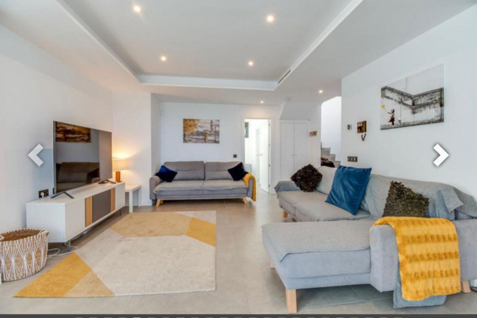 Resale - Apartment - Penthouse Duplex - Estepona - Estepona Centro