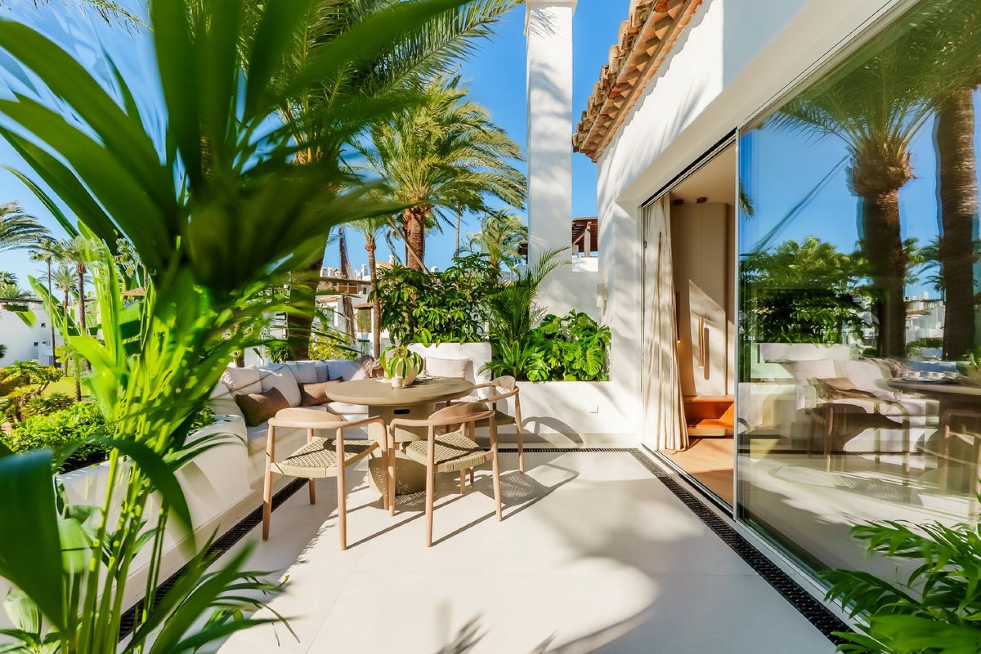 Resale - Apartment - Penthouse Duplex - Estepona - Estepona Centro