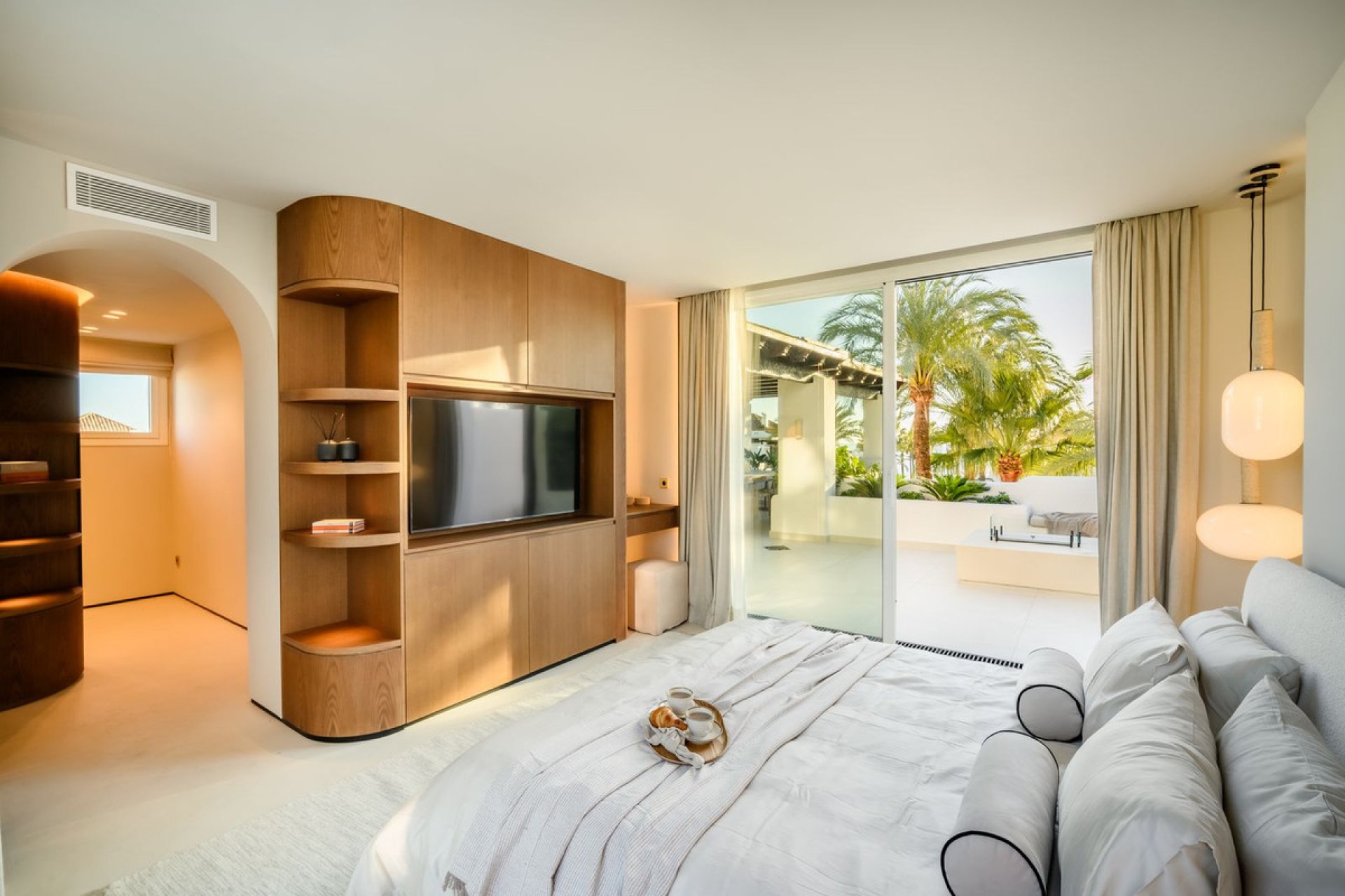 Resale - Apartment - Penthouse Duplex - Estepona - Estepona Centro