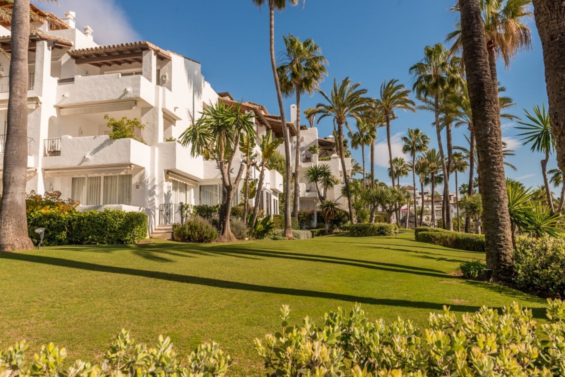 Resale - Apartment - Penthouse Duplex - Estepona - Estepona Centro