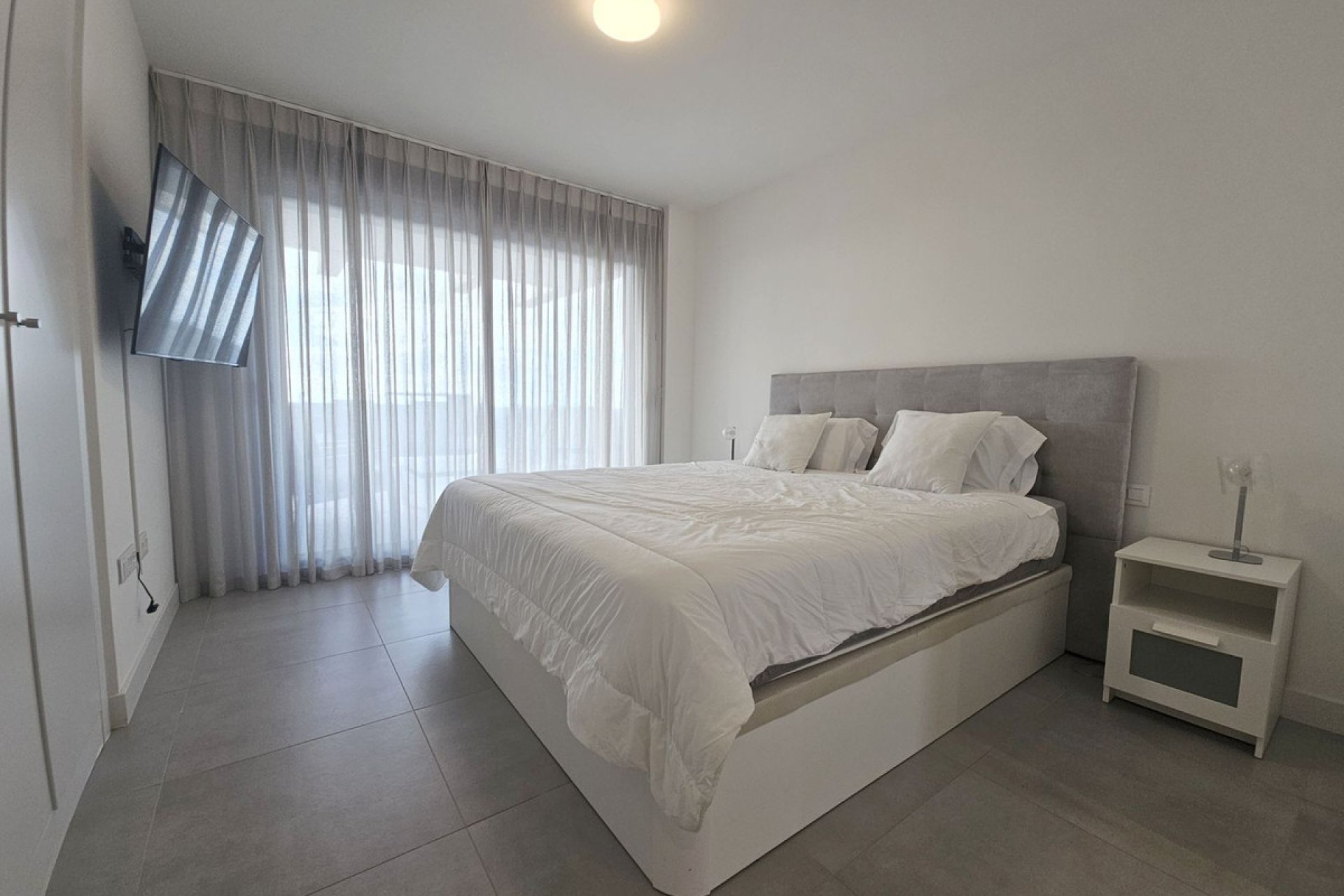 Resale - Apartment - Penthouse Duplex - Estepona - Estepona Centro