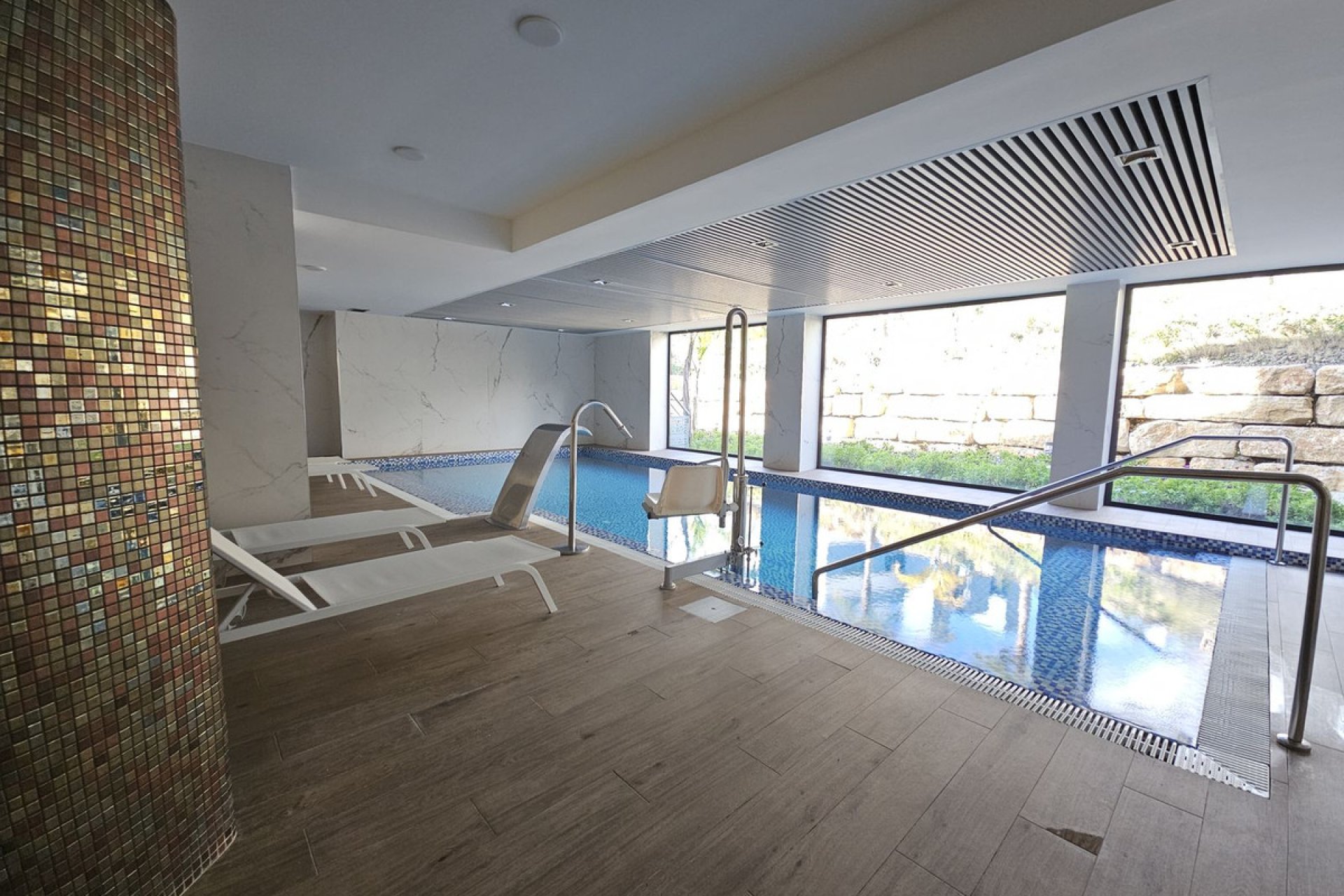 Resale - Apartment - Penthouse Duplex - Estepona - Estepona Centro