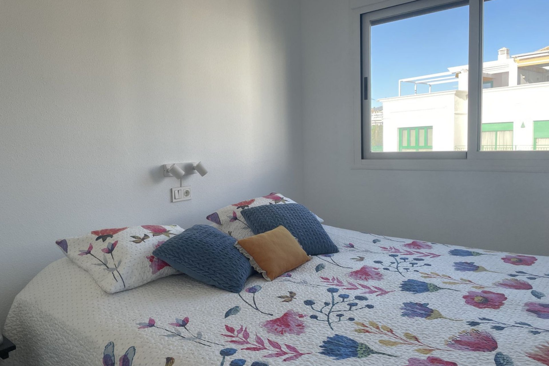 Resale - Apartment - Penthouse Duplex - Estepona - Estepona Centro