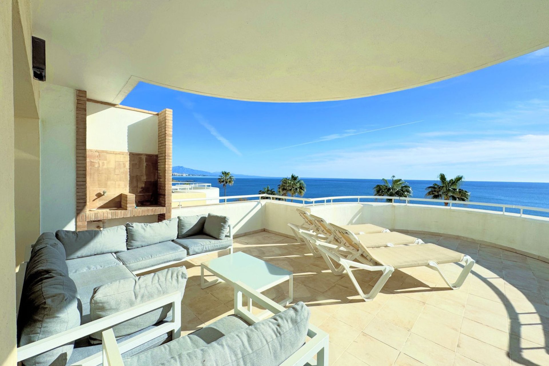 Resale - Apartment - Penthouse Duplex - Estepona - Estepona Centro