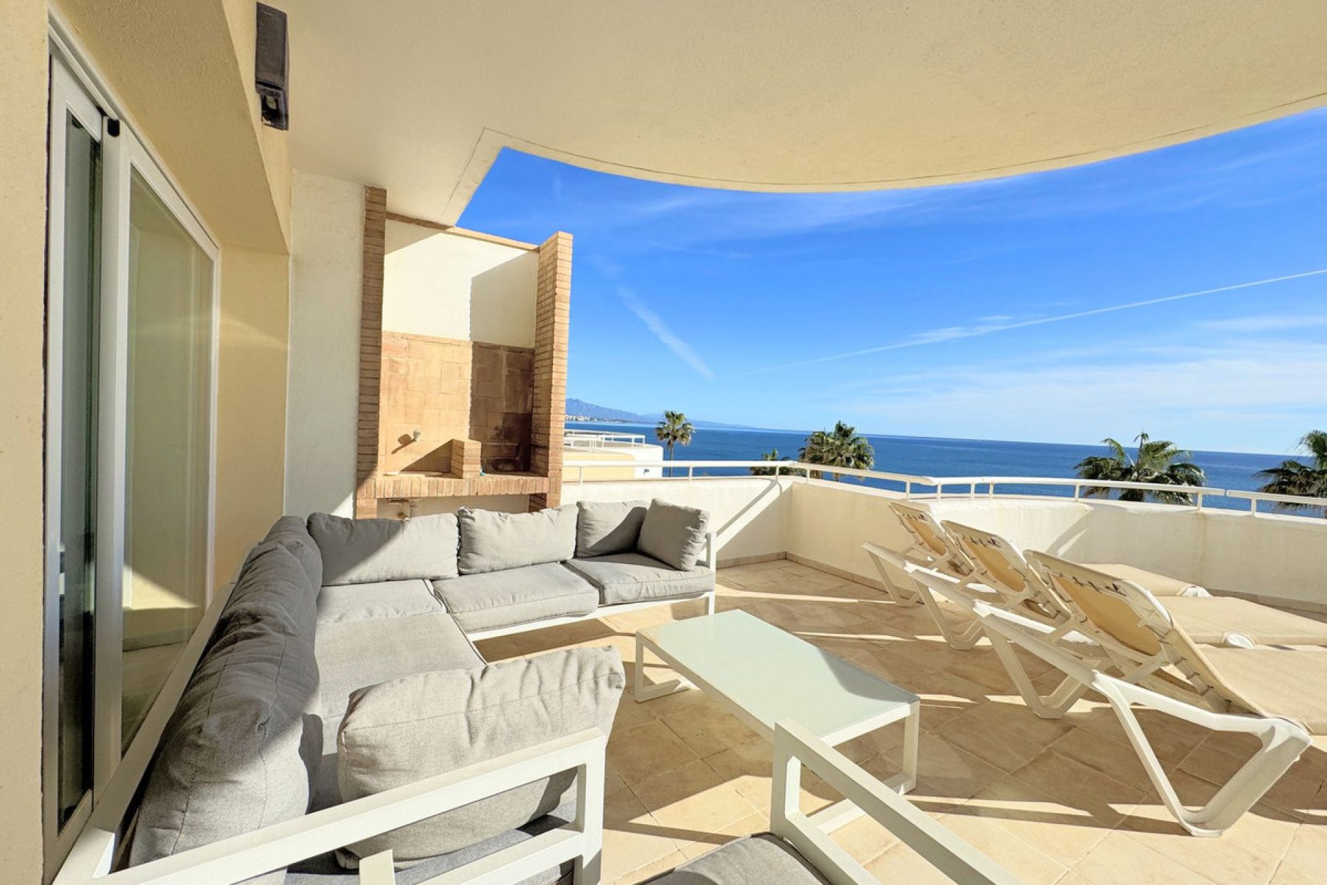 Resale - Apartment - Penthouse Duplex - Estepona - Estepona Centro