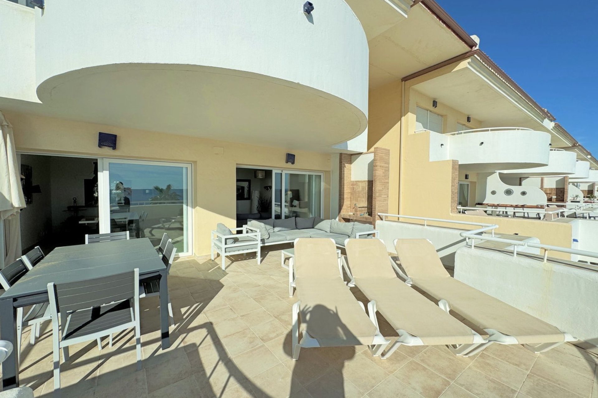 Resale - Apartment - Penthouse Duplex - Estepona - Estepona Centro