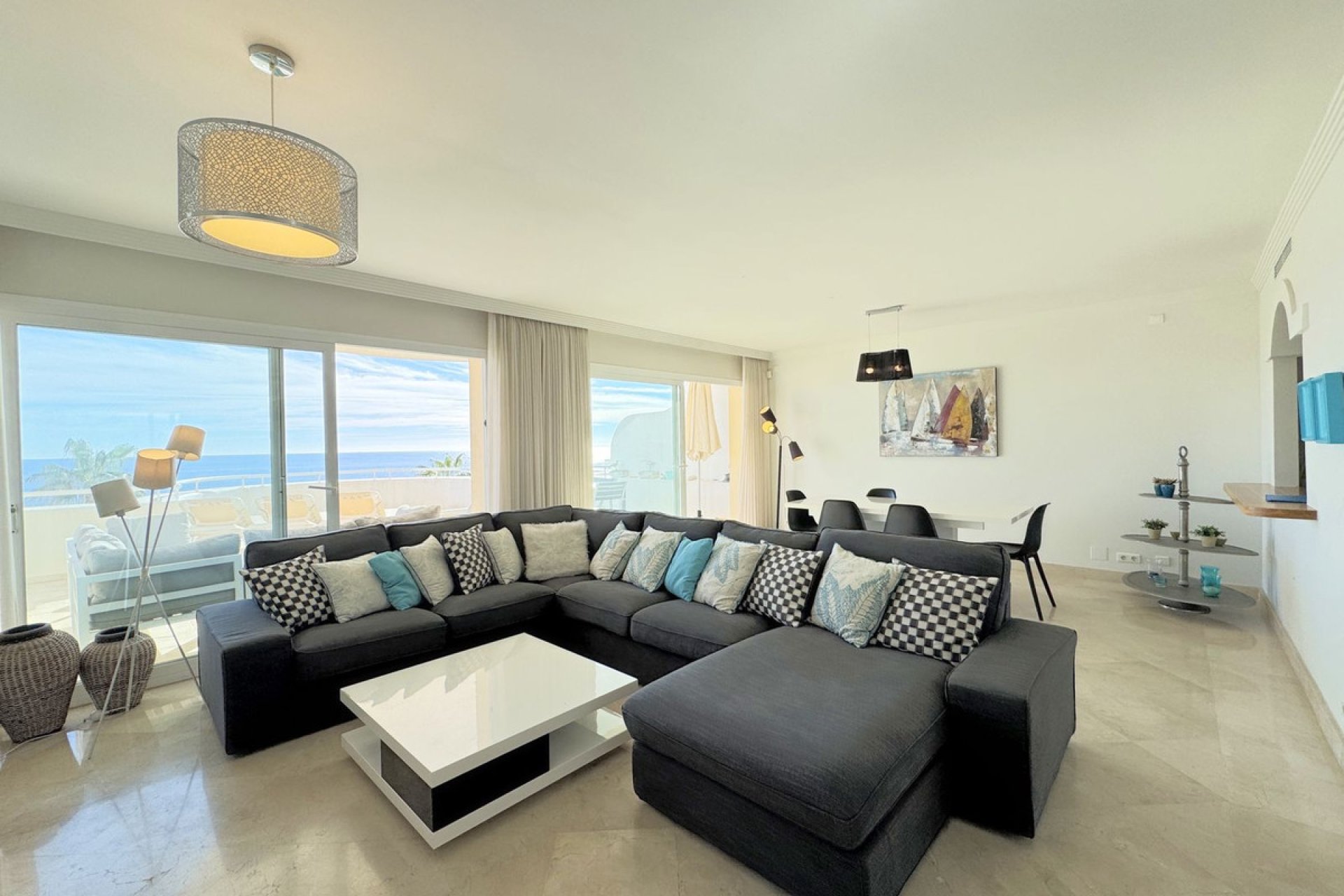 Resale - Apartment - Penthouse Duplex - Estepona - Estepona Centro