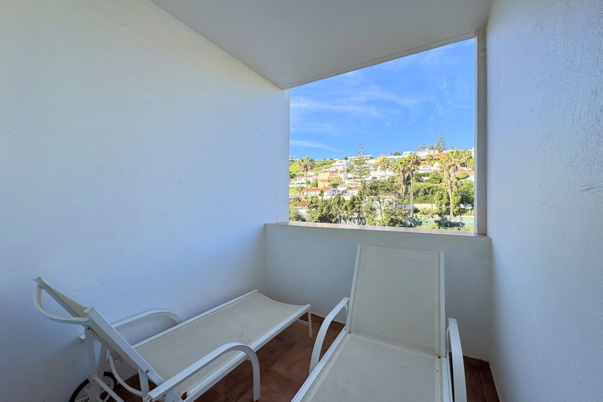 Resale - Apartment - Penthouse Duplex - Estepona - Estepona Centro