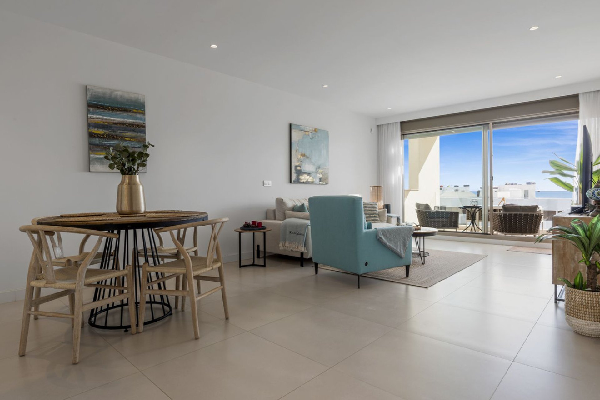 Resale - Apartment - Penthouse Duplex - Estepona - Estepona Centro