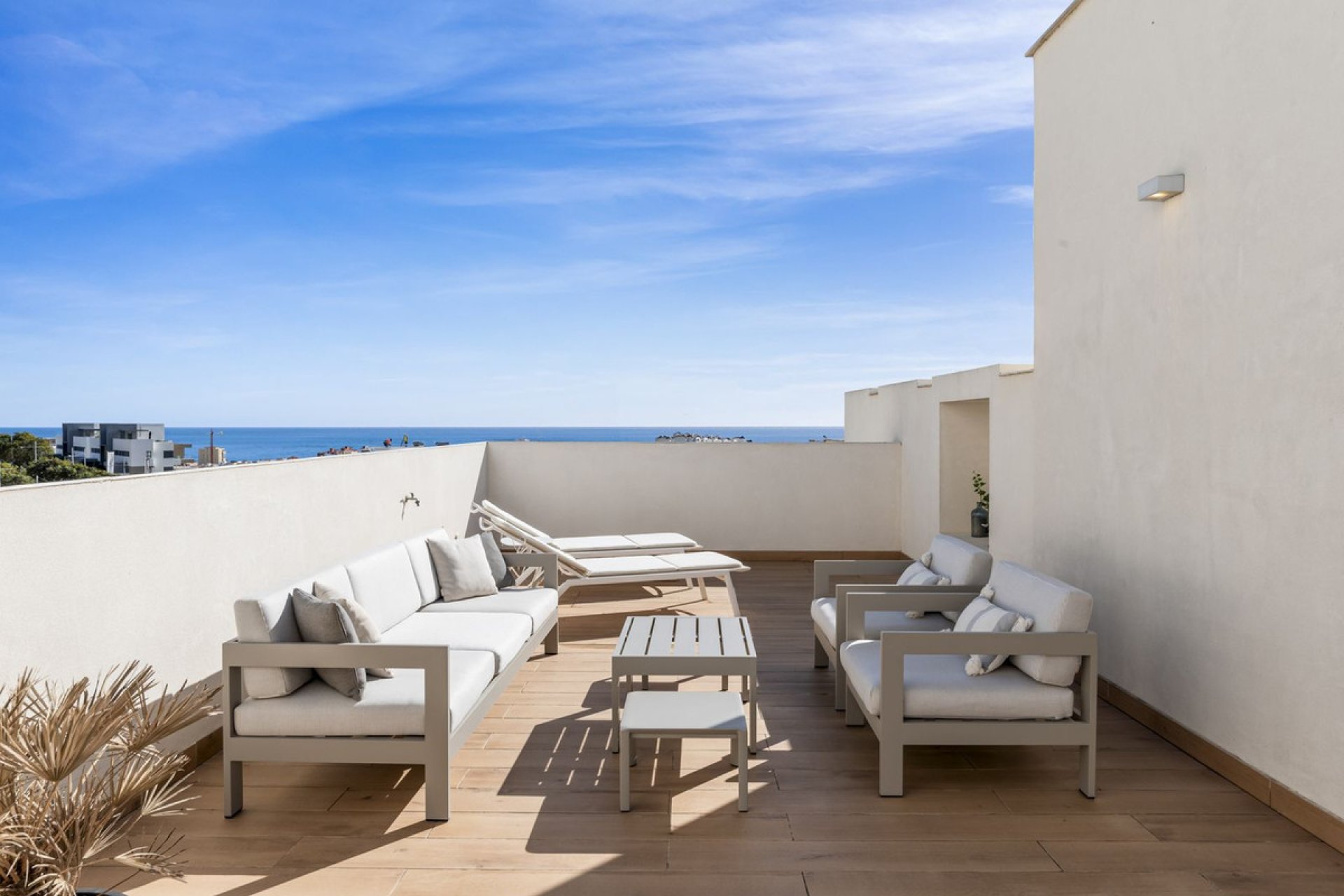 Resale - Apartment - Penthouse Duplex - Estepona - Estepona Centro