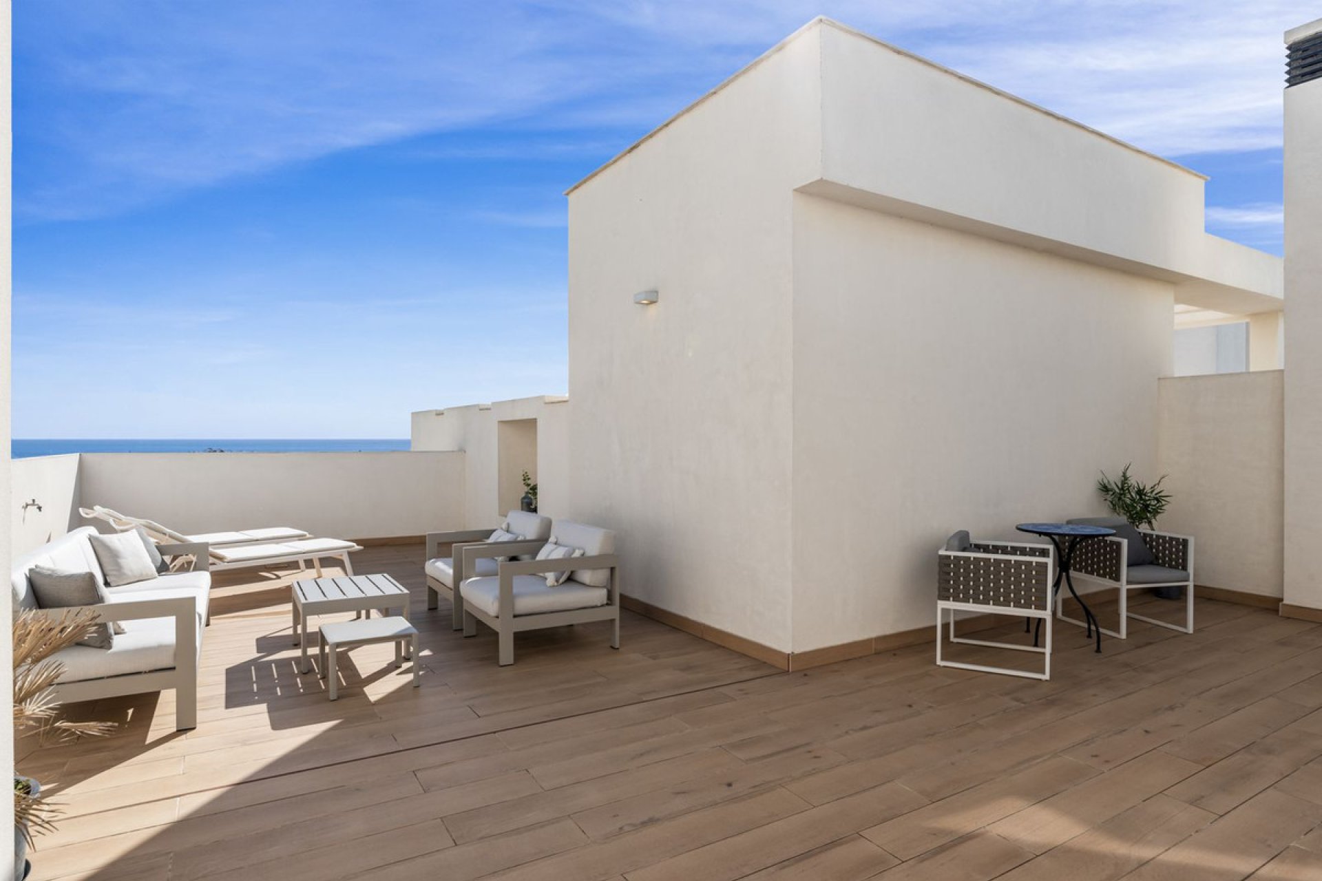 Resale - Apartment - Penthouse Duplex - Estepona - Estepona Centro