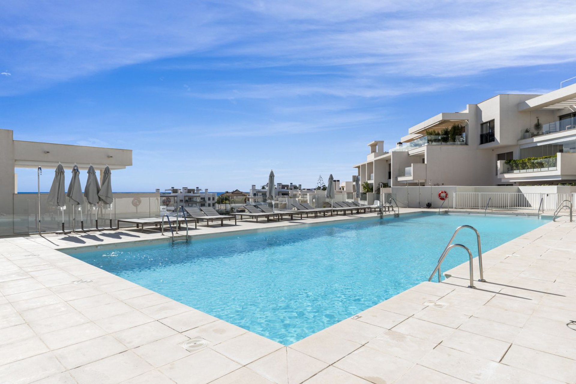 Resale - Apartment - Penthouse Duplex - Estepona - Estepona Centro