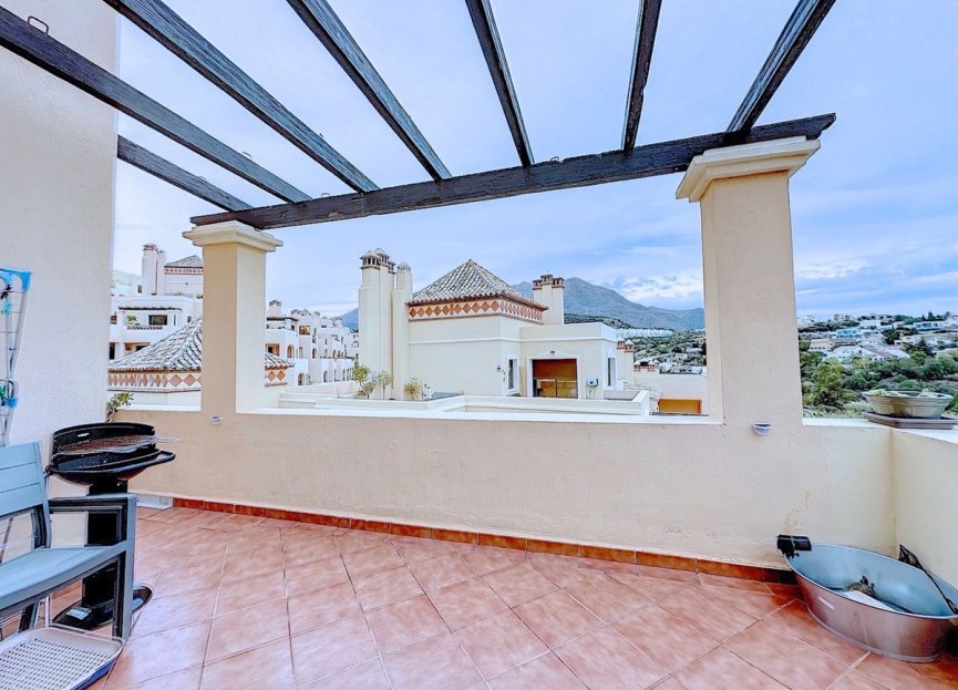 Resale - Apartment - Penthouse Duplex - Estepona - Estepona Centro