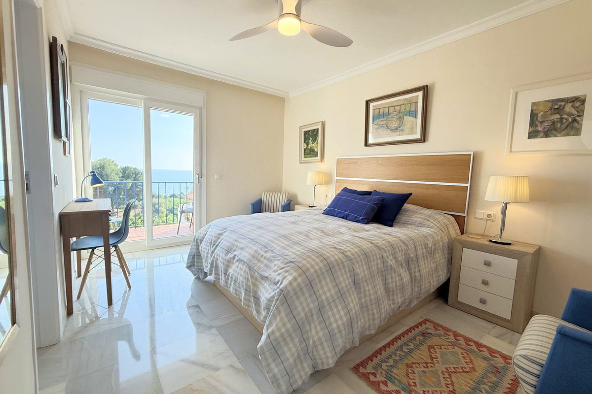 Resale - Apartment - Penthouse Duplex - Estepona - Estepona Centro