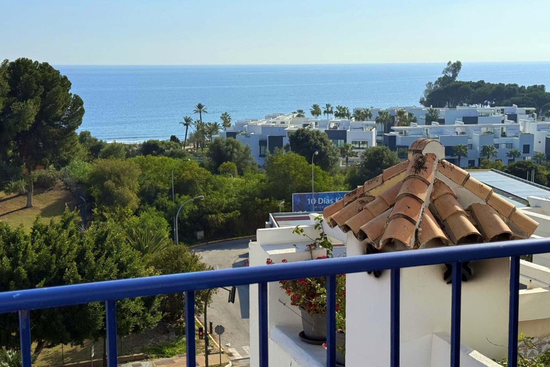 Resale - Apartment - Penthouse Duplex - Estepona - Estepona Centro