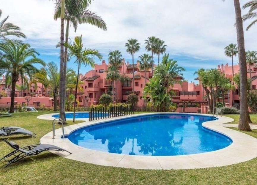 Resale - Apartment - Penthouse Duplex - Estepona - Estepona Centro