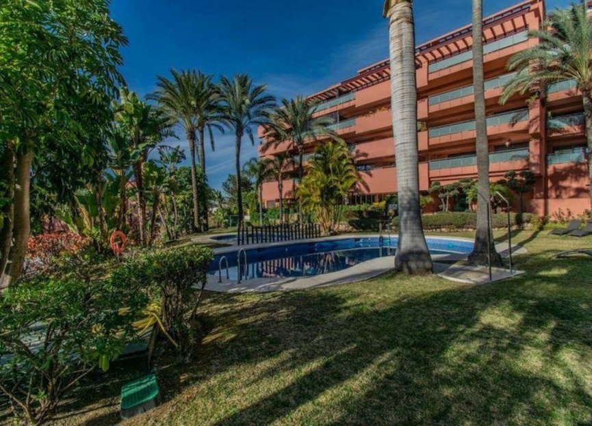 Resale - Apartment - Penthouse Duplex - Estepona - Estepona Centro