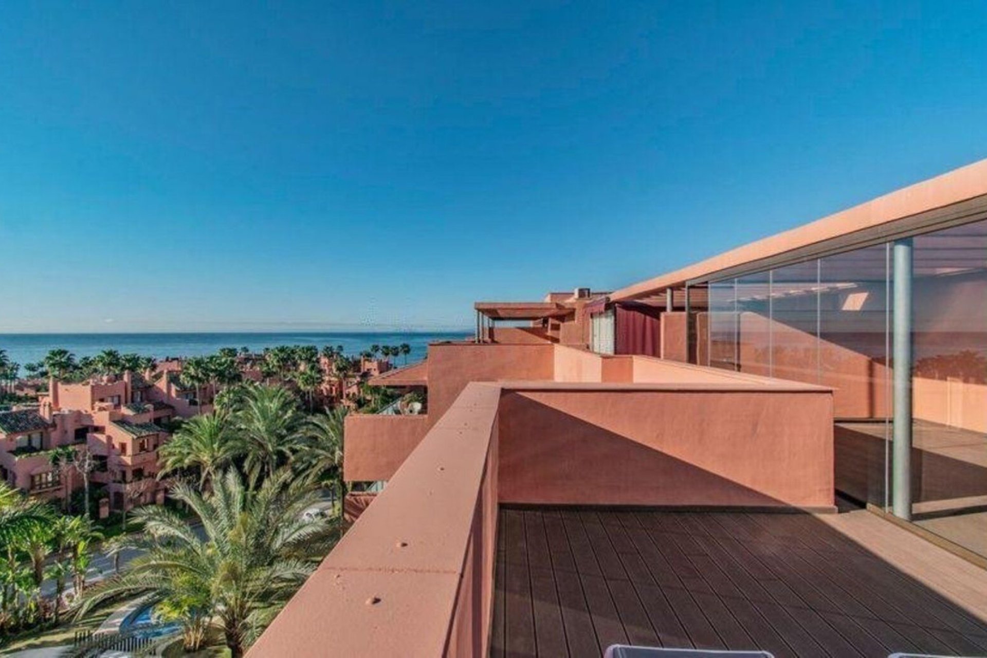 Resale - Apartment - Penthouse Duplex - Estepona - Estepona Centro