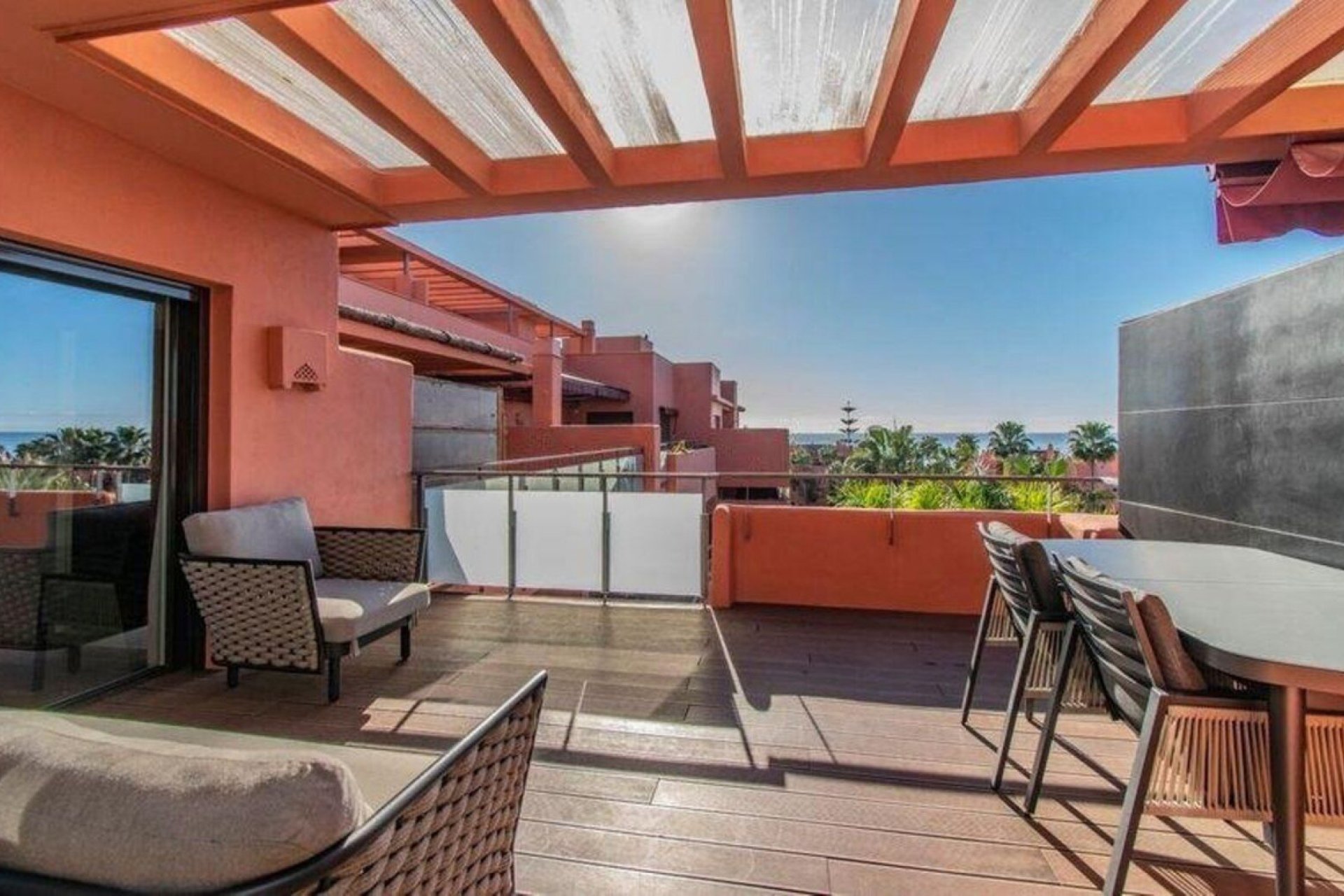 Resale - Apartment - Penthouse Duplex - Estepona - Estepona Centro