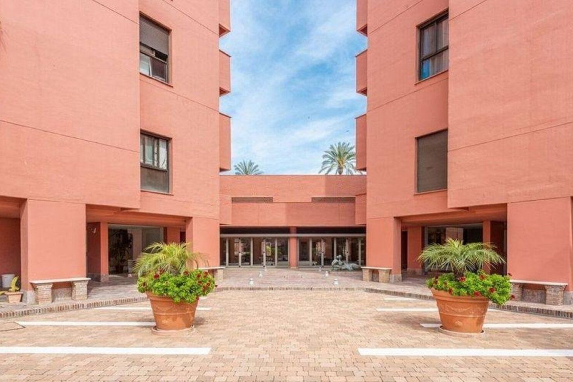 Resale - Apartment - Penthouse Duplex - Estepona - Estepona Centro