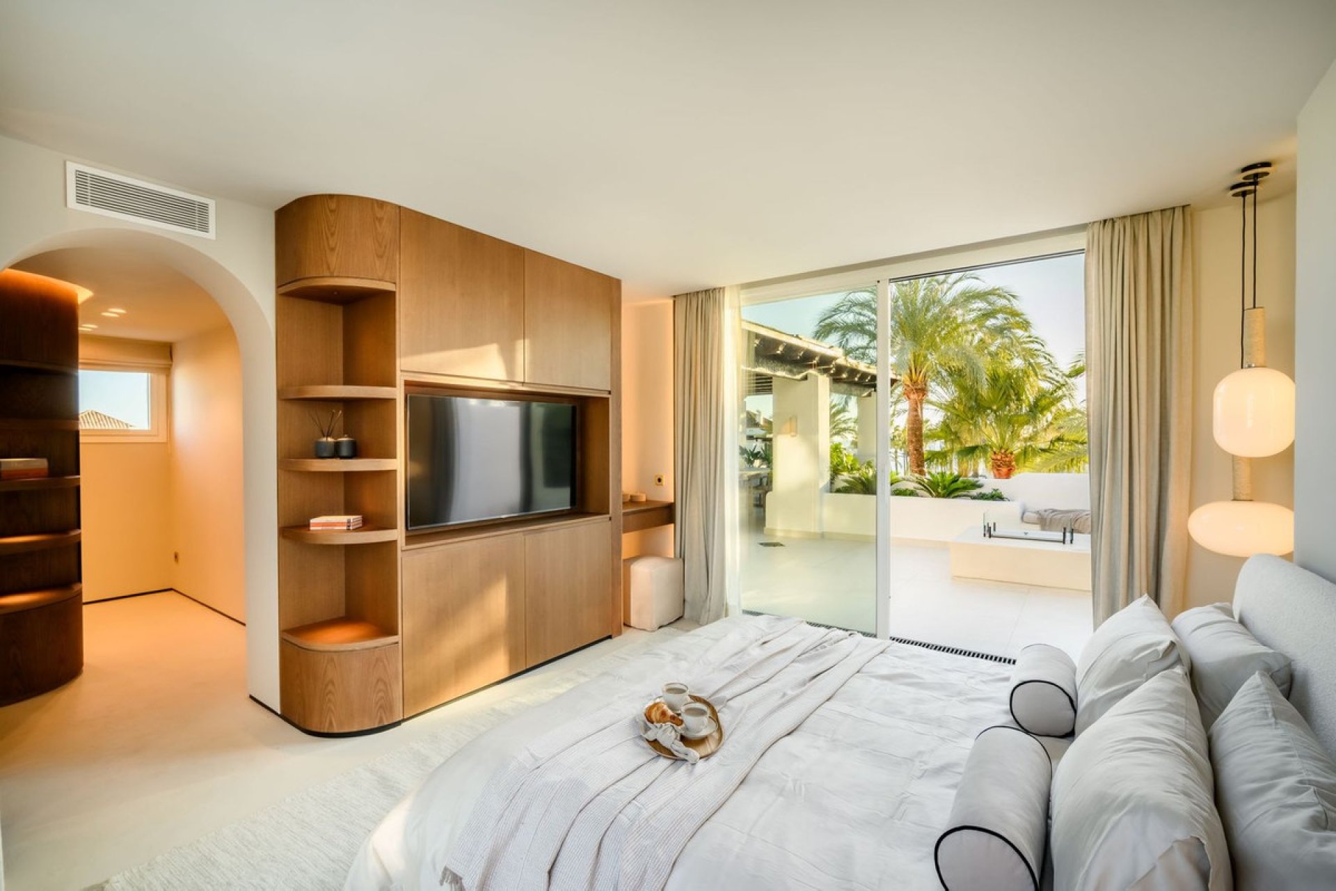 Resale - Apartment - Penthouse Duplex - Estepona - Estepona Centro