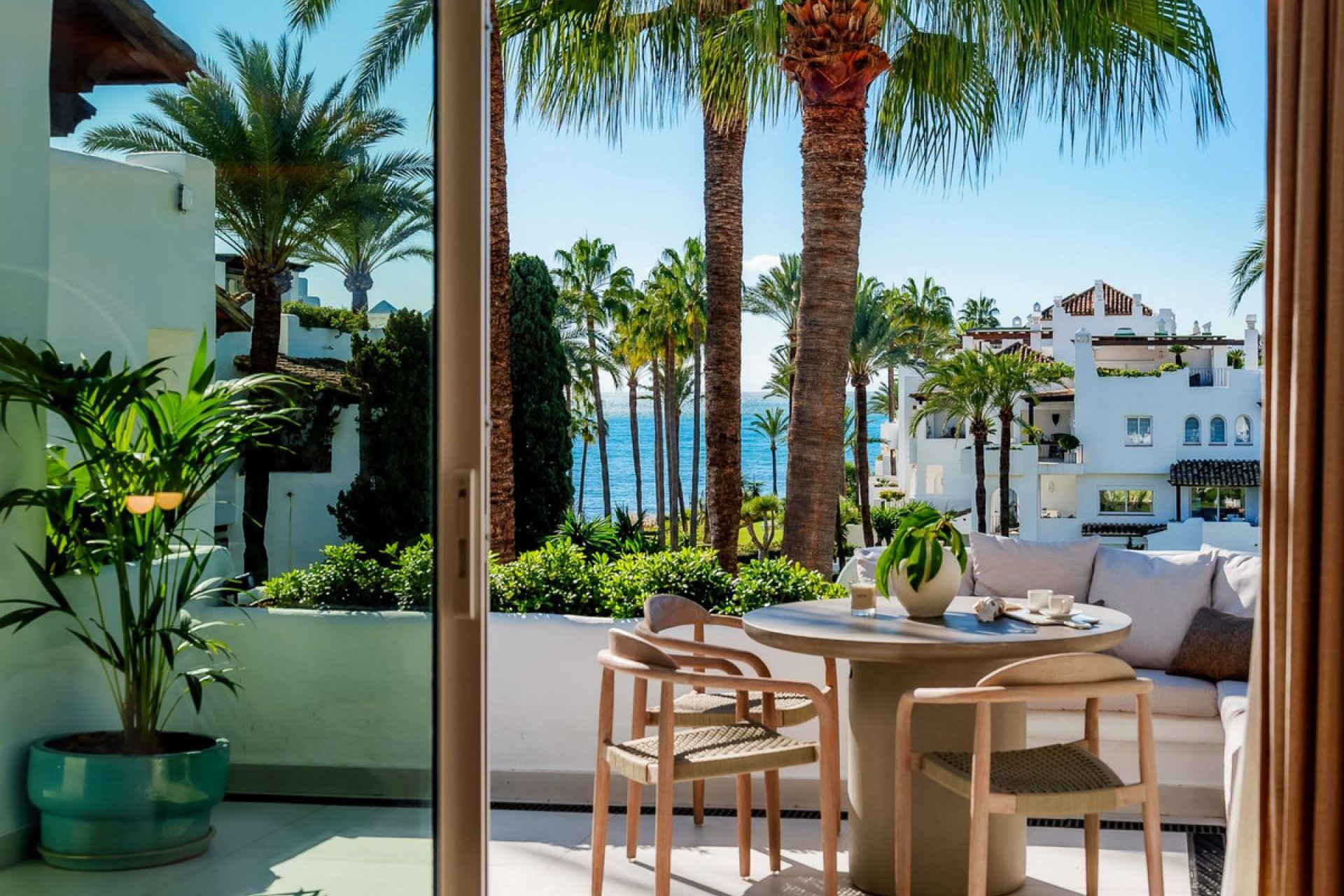 Resale - Apartment - Penthouse Duplex - Estepona - Estepona Centro