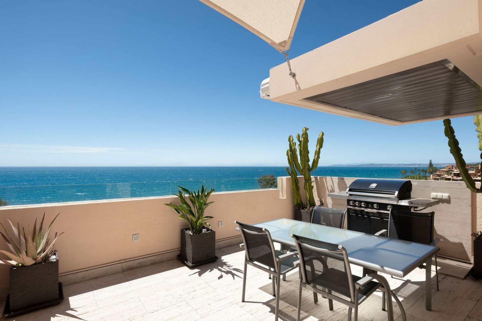 Resale - Apartment - Penthouse Duplex - Estepona - Estepona Centro