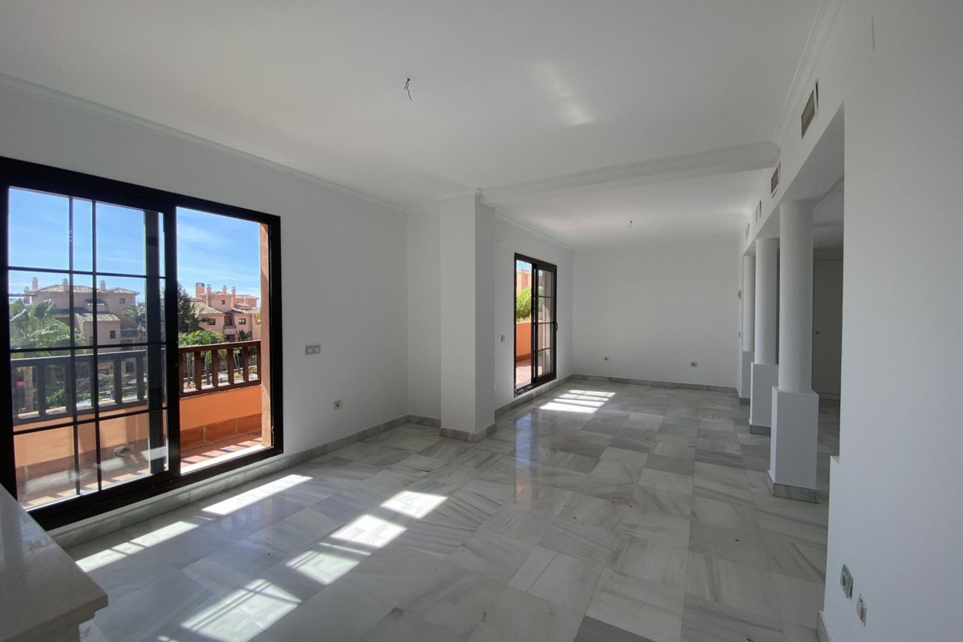 Resale - Apartment - Penthouse Duplex - Estepona - Hacienda del Sol