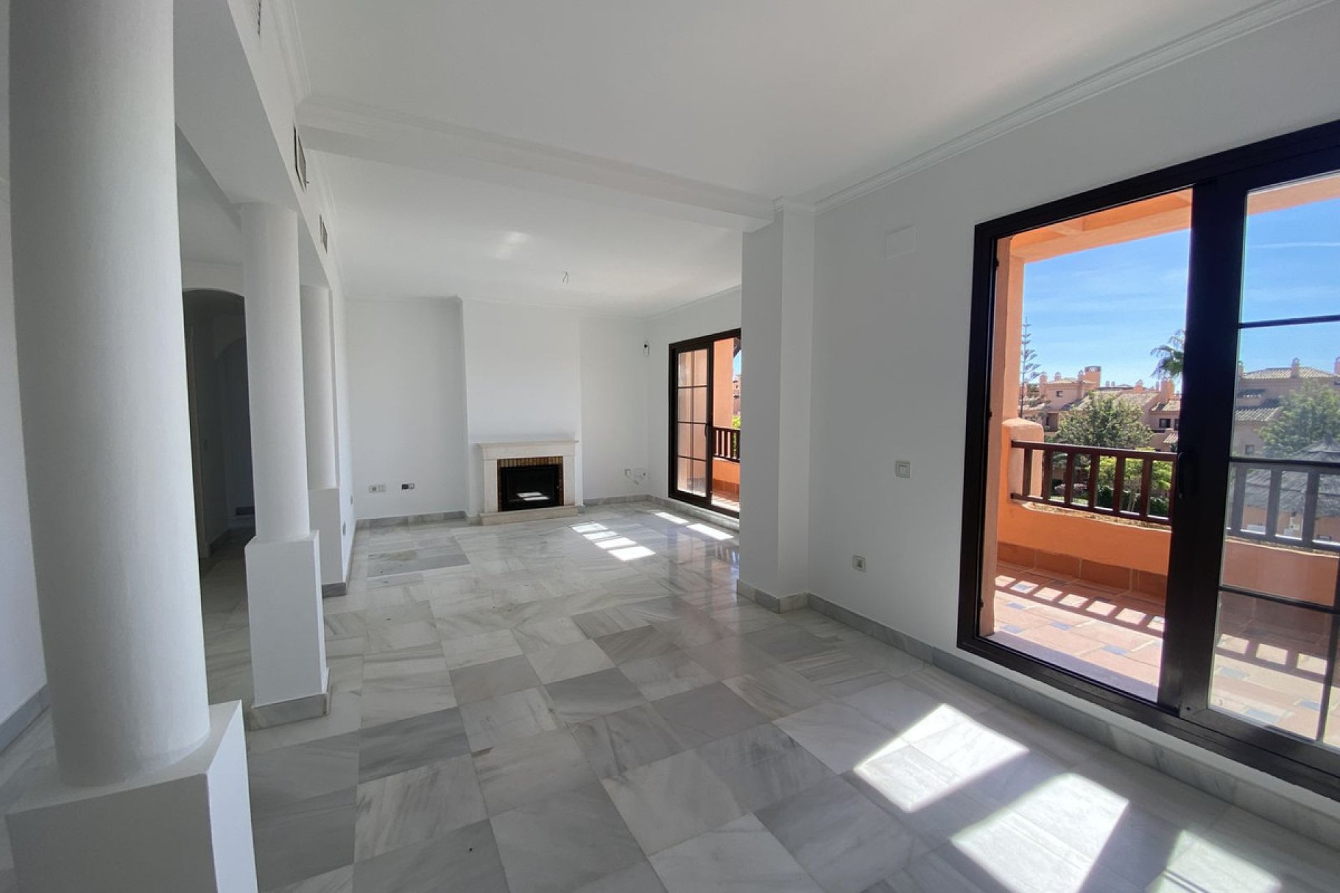 Resale - Apartment - Penthouse Duplex - Estepona - Hacienda del Sol