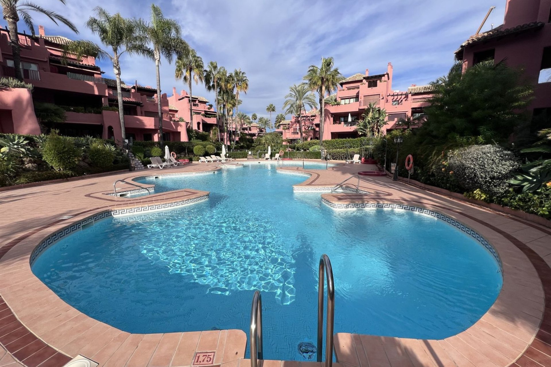 Resale - Apartment - Penthouse Duplex - Estepona - New Golden Mile