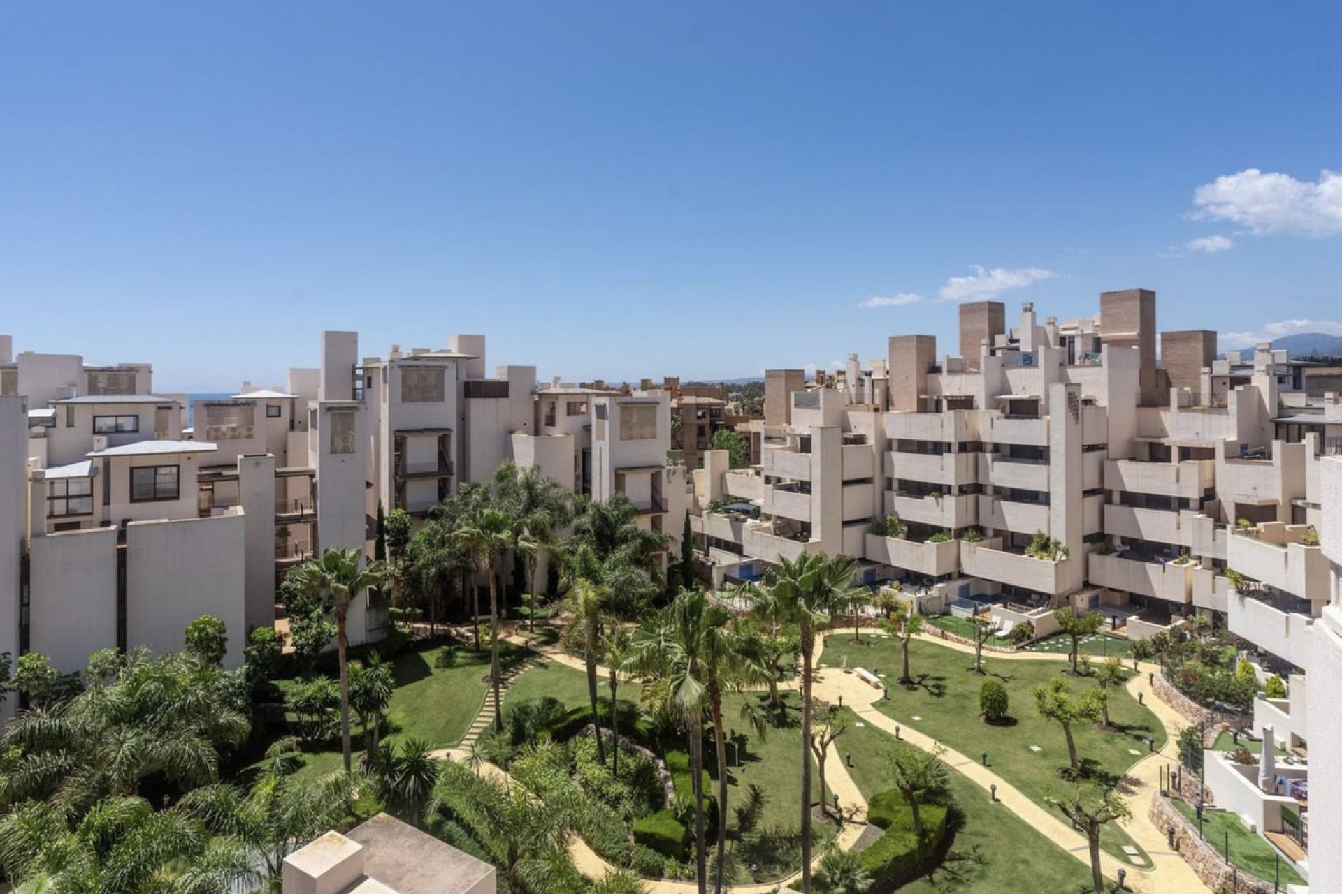 Resale - Apartment - Penthouse Duplex - Estepona - New Golden Mile