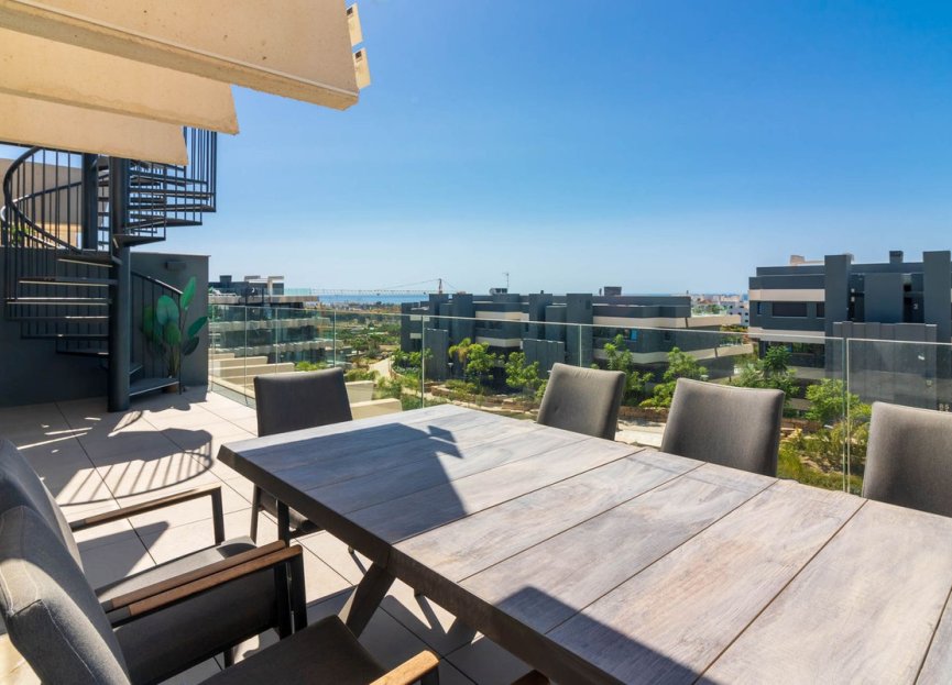 Resale - Apartment - Penthouse Duplex - Estepona - Selwo