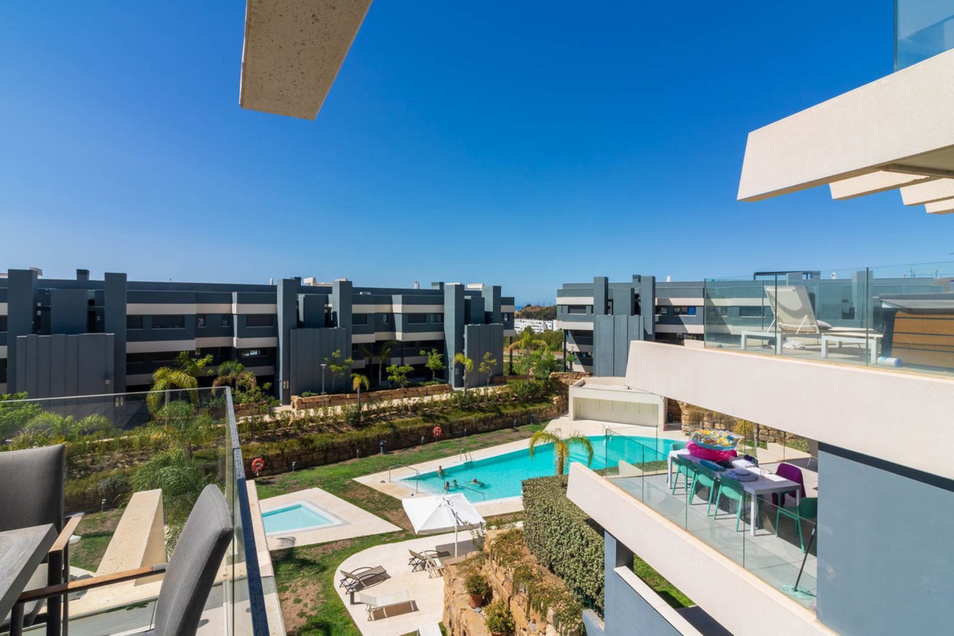 Resale - Apartment - Penthouse Duplex - Estepona - Selwo