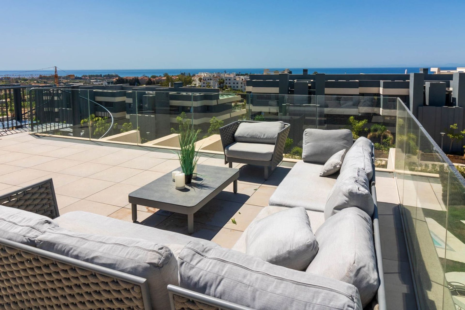 Resale - Apartment - Penthouse Duplex - Estepona - Selwo