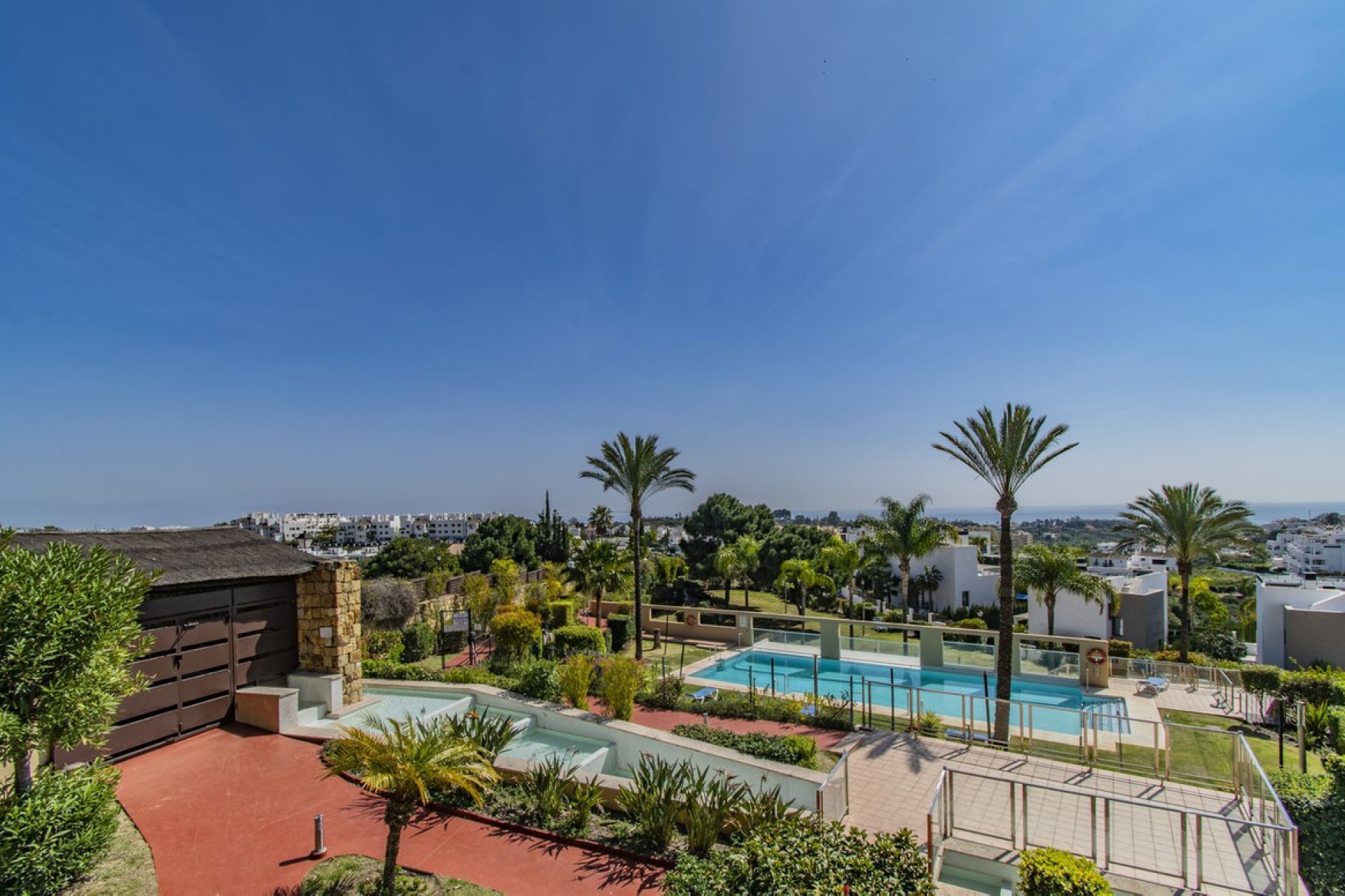 Resale - Apartment - Penthouse Duplex - Estepona - Selwo