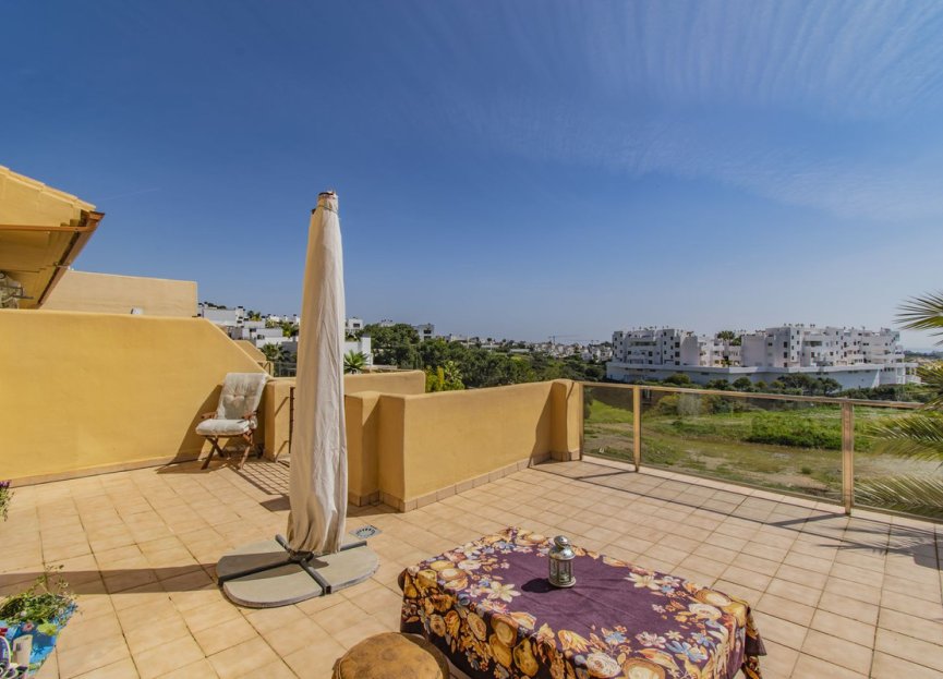 Resale - Apartment - Penthouse Duplex - Estepona - Selwo