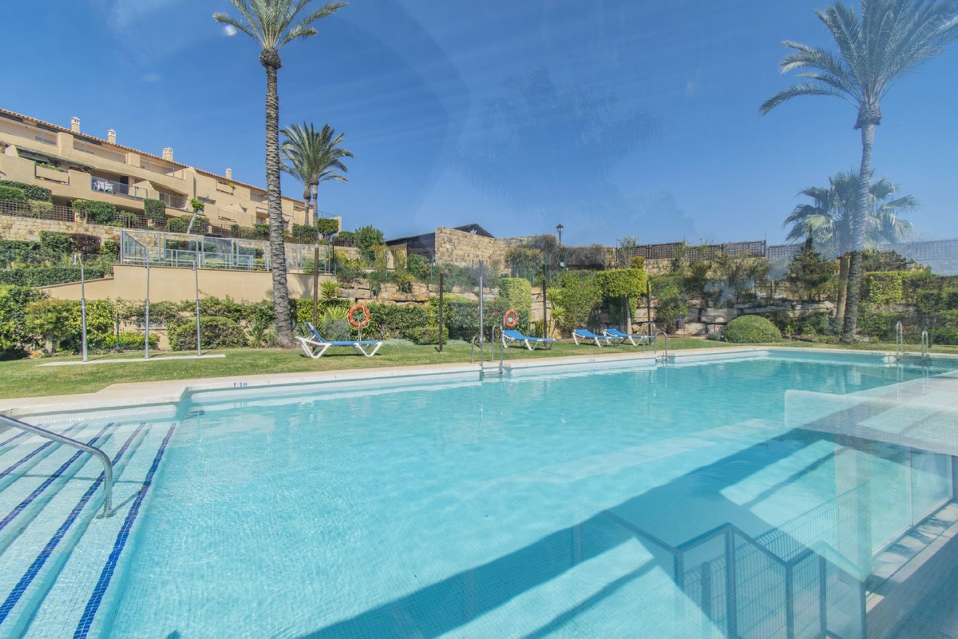 Resale - Apartment - Penthouse Duplex - Estepona - Selwo